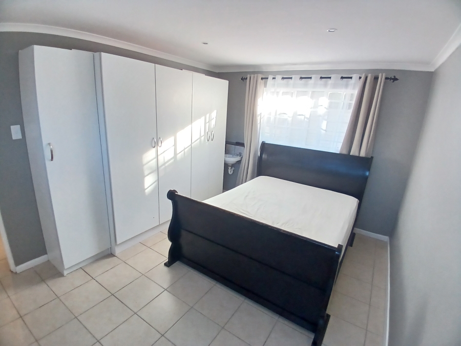 To Let 1 Bedroom Property for Rent in Miramar Eastern Cape